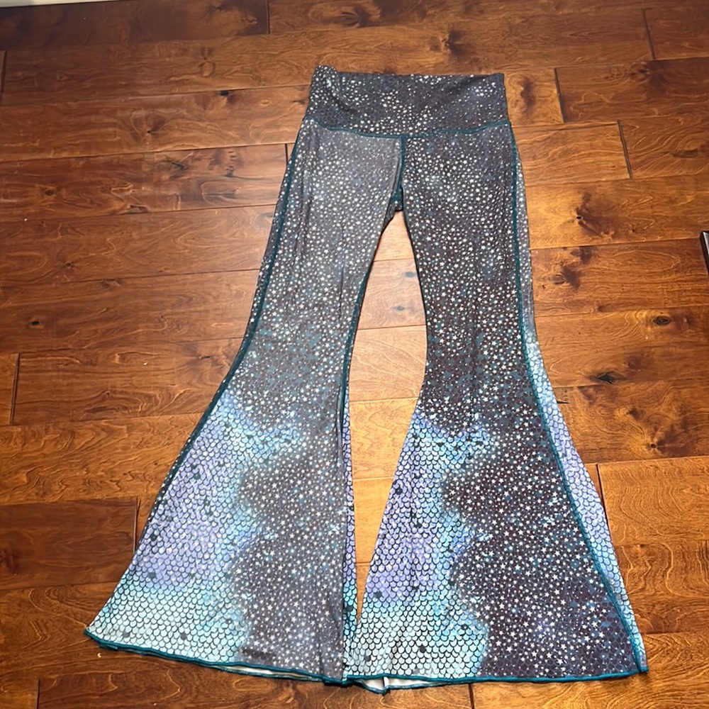 Teeki Mermaid Fairy Queen Bells